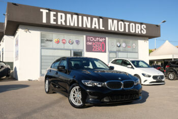 BMW 318d Business Advantage MHEV