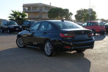 BMW 318d Business Advantage MHEV